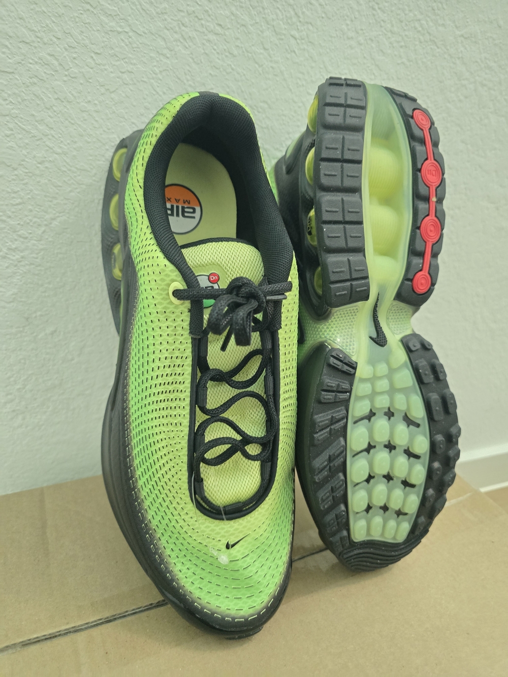 Nike Air Max DN Men's Neon Green and Black Athletic Sneakers. - Picture 5 of 5